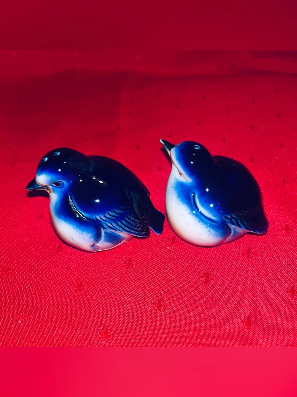 Vintage Henriksen Blue Ceramic Bird Salt and Pepper Set